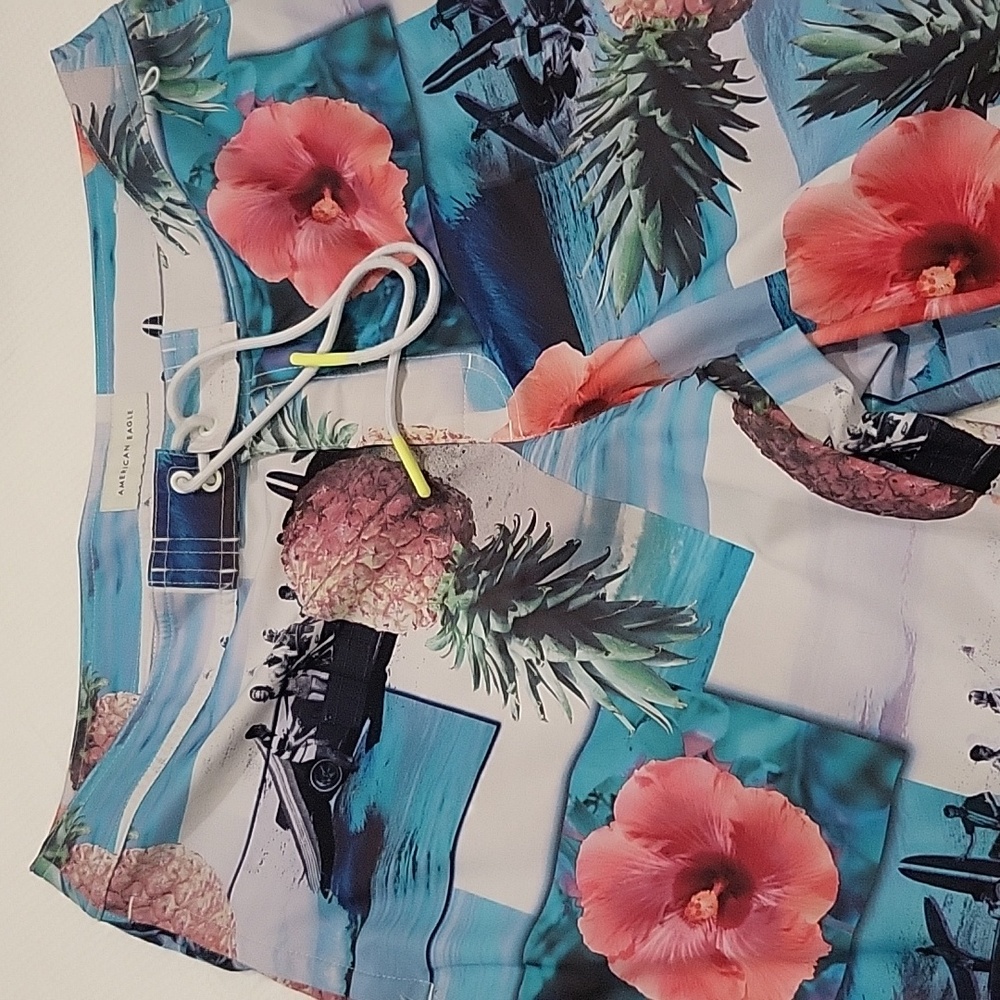Men's American Eagle swim trunks, sz large